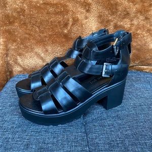 Madden girl chunky black heels